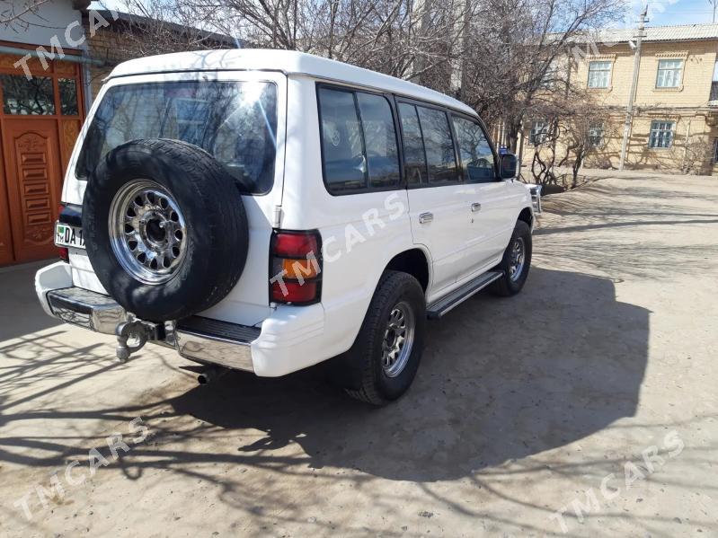 Mitsubishi Pajero 1997 - 90 000 TMT - Дянев - img 9