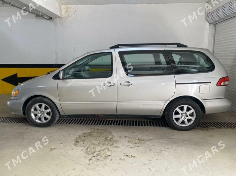 Toyota Sienna 2002 - 130 000 TMT - Ак-Бугдайский этрап - img 3