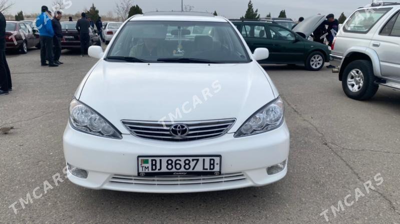 Toyota Camry 2004 - 130 000 TMT - Сейди - img 3