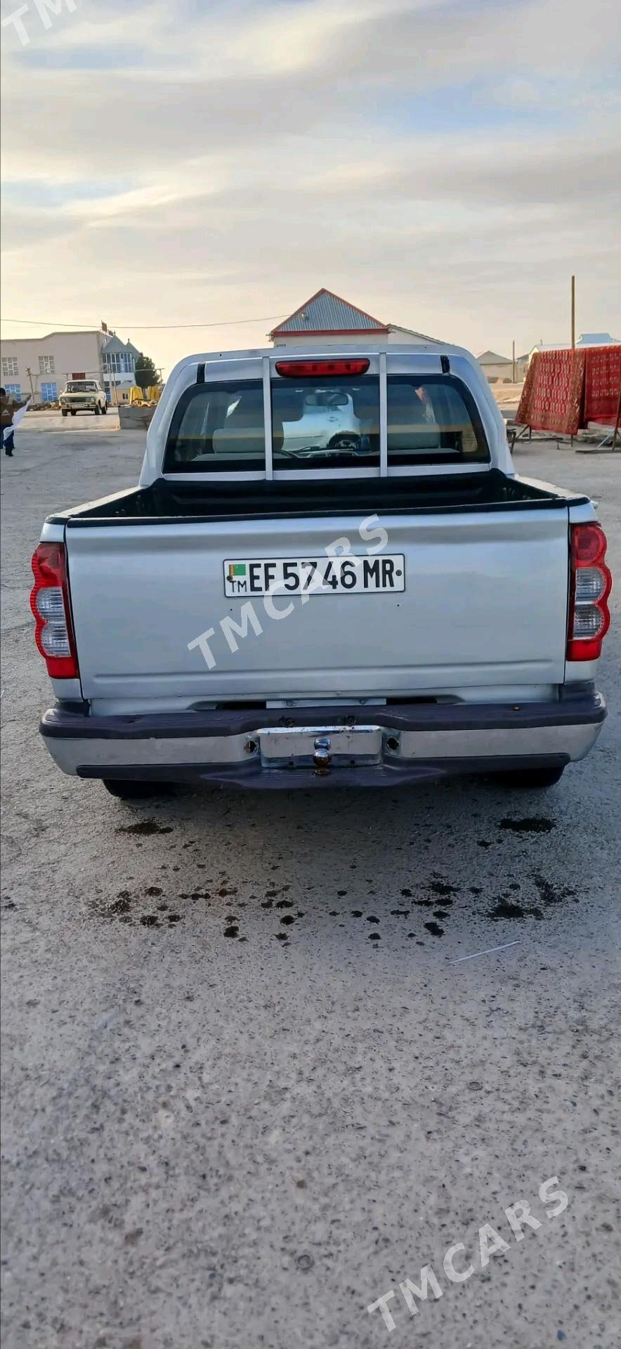 Toyota Hilux 2013 - 127 000 TMT - Мары - img 2