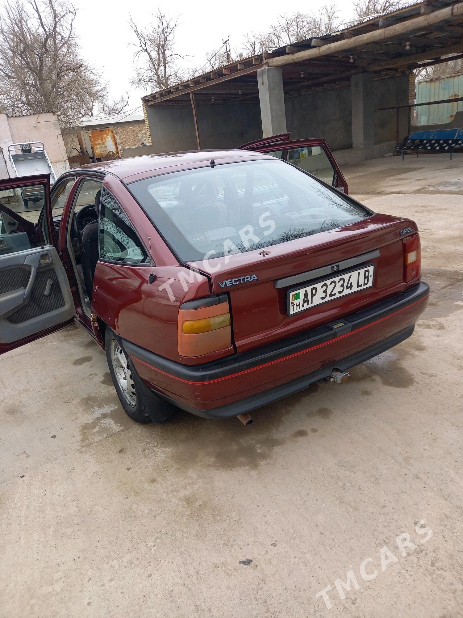 Opel Vectra 1992 - 25 000 TMT - Kerki - img 2