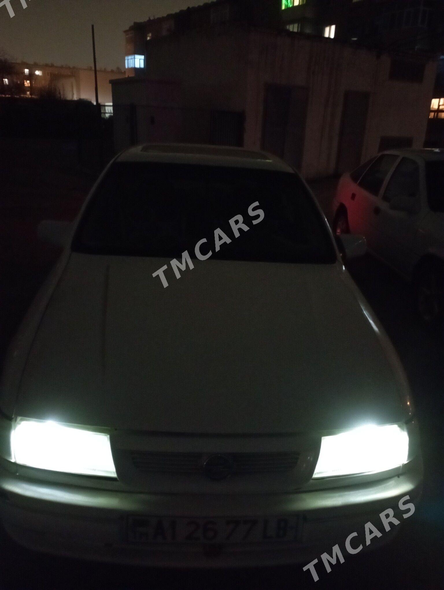 Opel Vectra 1990 - 30 000 TMT - Çärjew - img 3