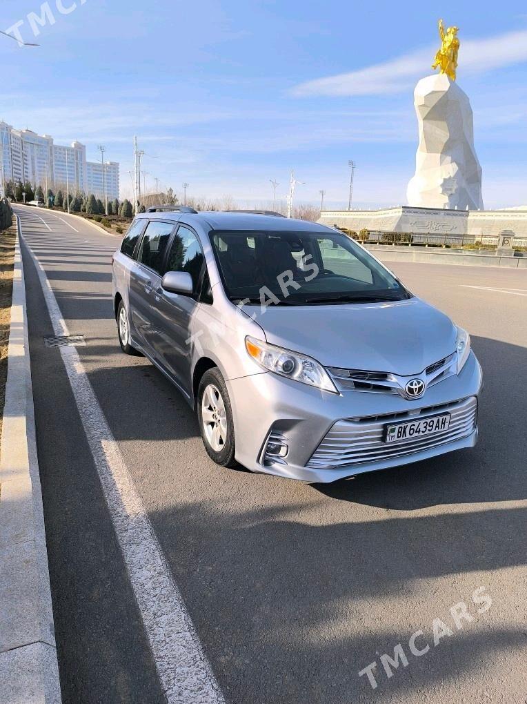 Toyota Sienna 2018 - 325 000 TMT - Aşgabat - img 5