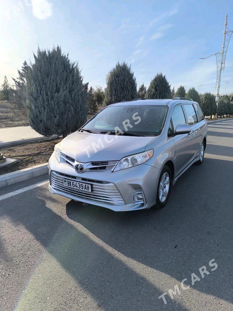 Toyota Sienna 2018 - 325 000 TMT - Aşgabat - img 6