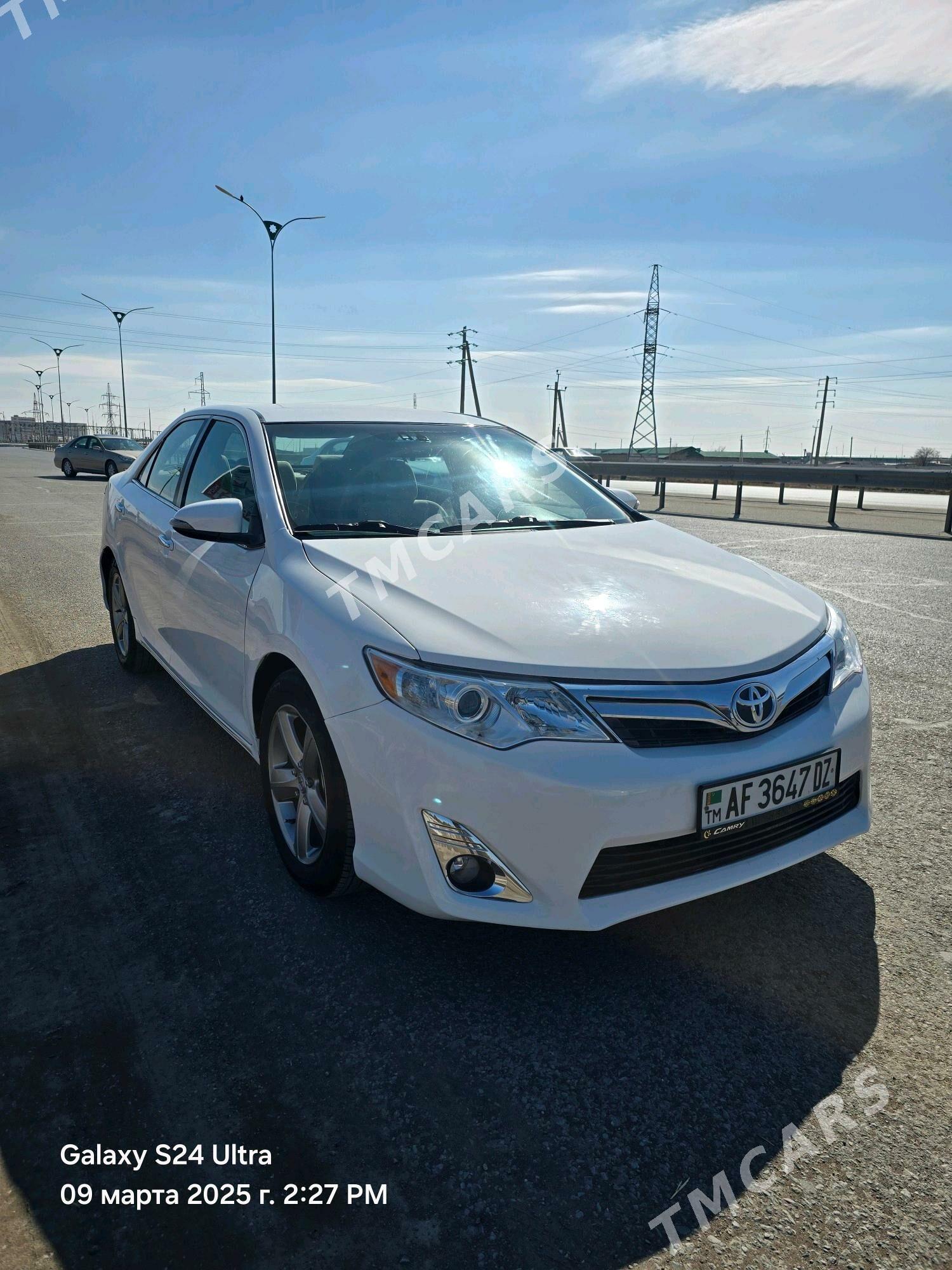 Toyota Camry 2012 - 170 000 TMT - Дашогуз - img 2