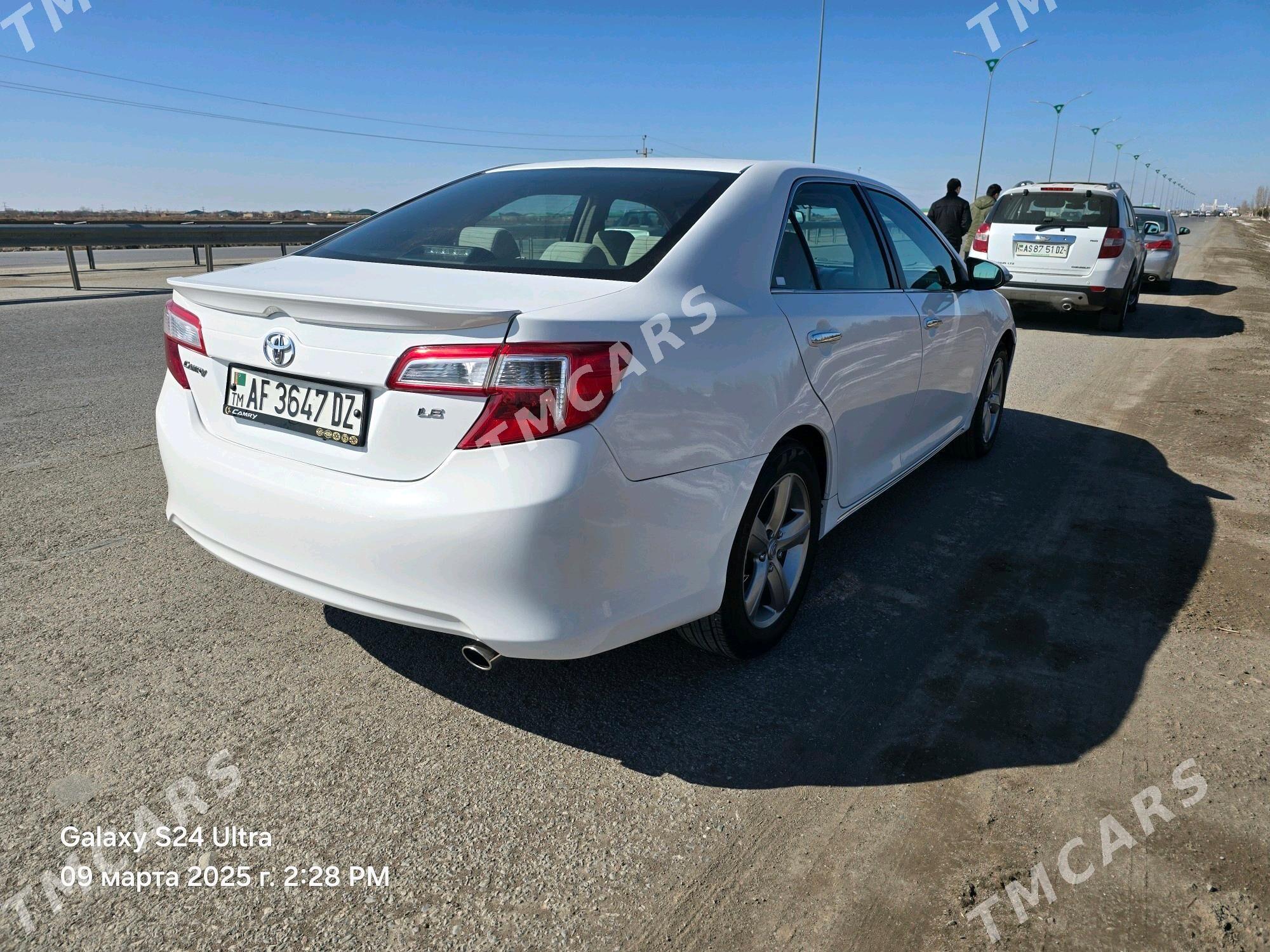 Toyota Camry 2012 - 170 000 TMT - Дашогуз - img 6