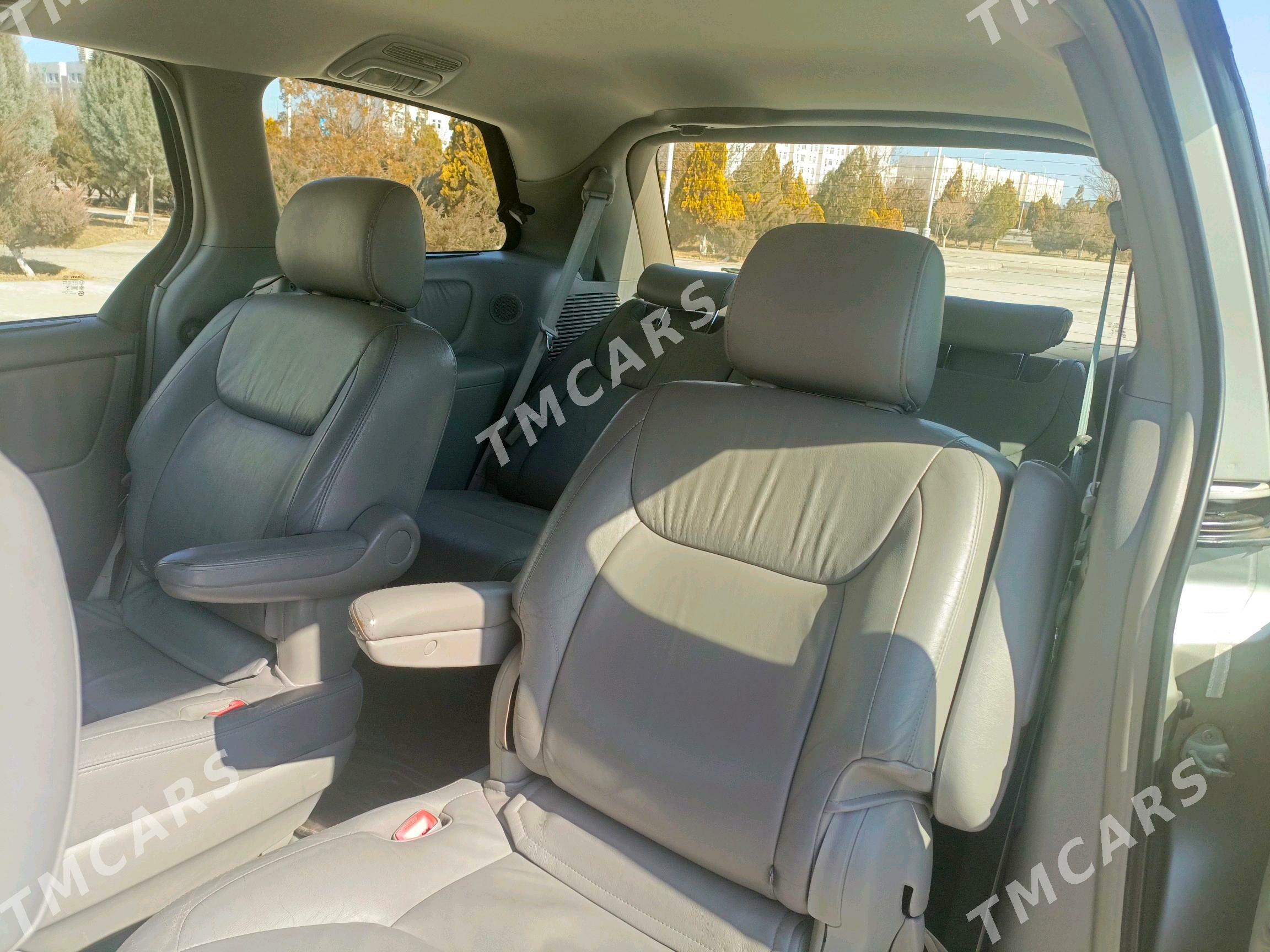 Toyota Sienna 2004 - 215 000 TMT - Дашогуз - img 5