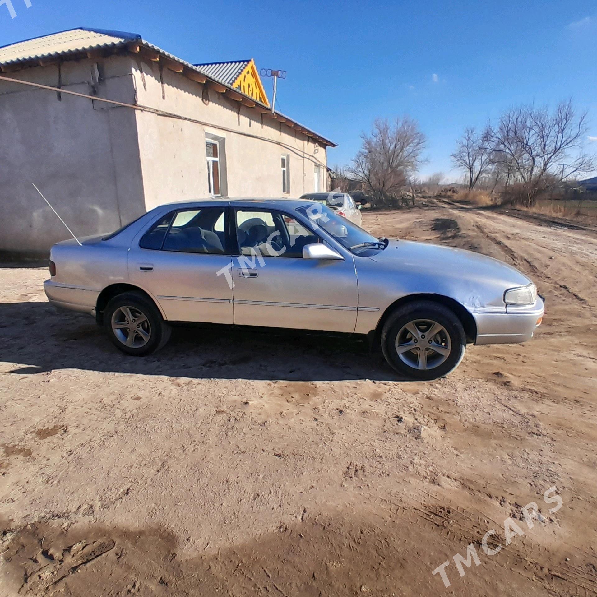 Toyota Camry 1992 - 70 000 TMT - Gubadag - img 2