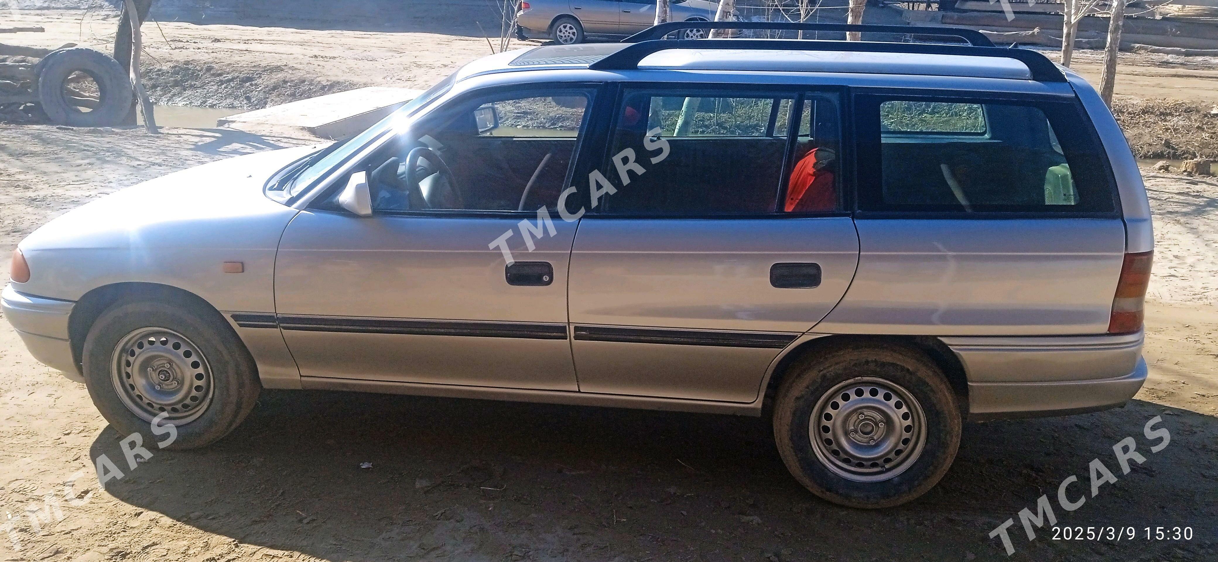 Opel Astra 1994 - 36 000 TMT - Гурбансолтан Едже - img 3