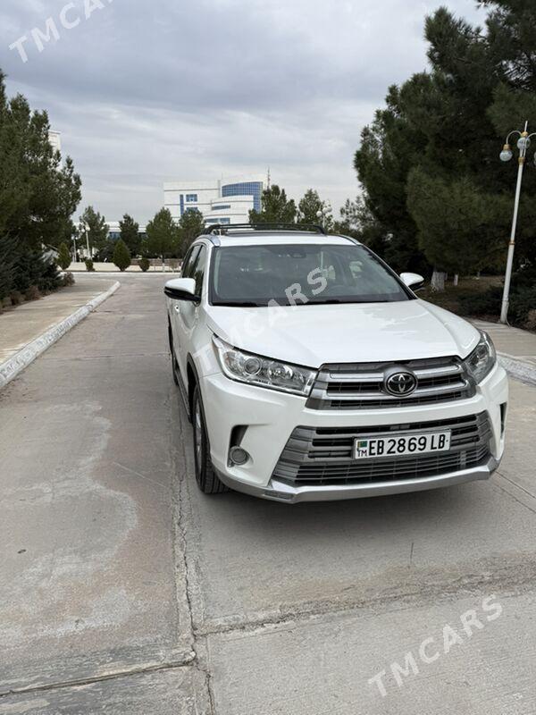 Toyota Highlander 2018 - 500 000 TMT - Türkmenabat - img 10