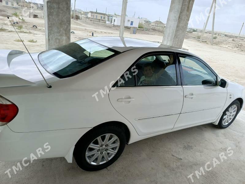 Toyota Camry 2005 - 165 000 TMT - Этрек - img 4