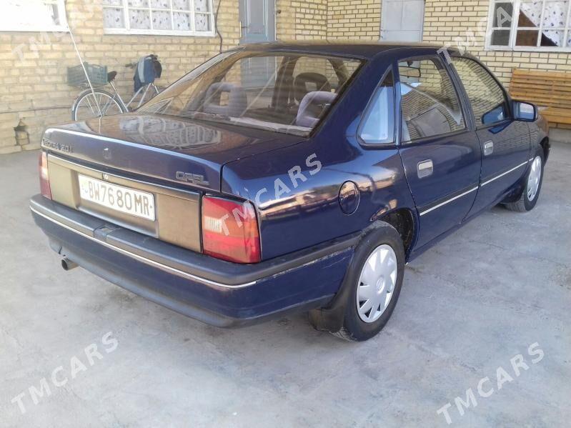 Opel Vectra 1990 - 25 000 TMT - Мургап - img 2