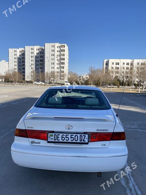 Toyota Camry 2000 - 138 000 TMT - Дашогуз - img 2