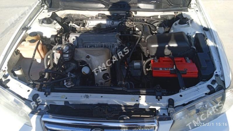 Toyota Camry 2000 - 140 000 TMT - Köneürgenç - img 3