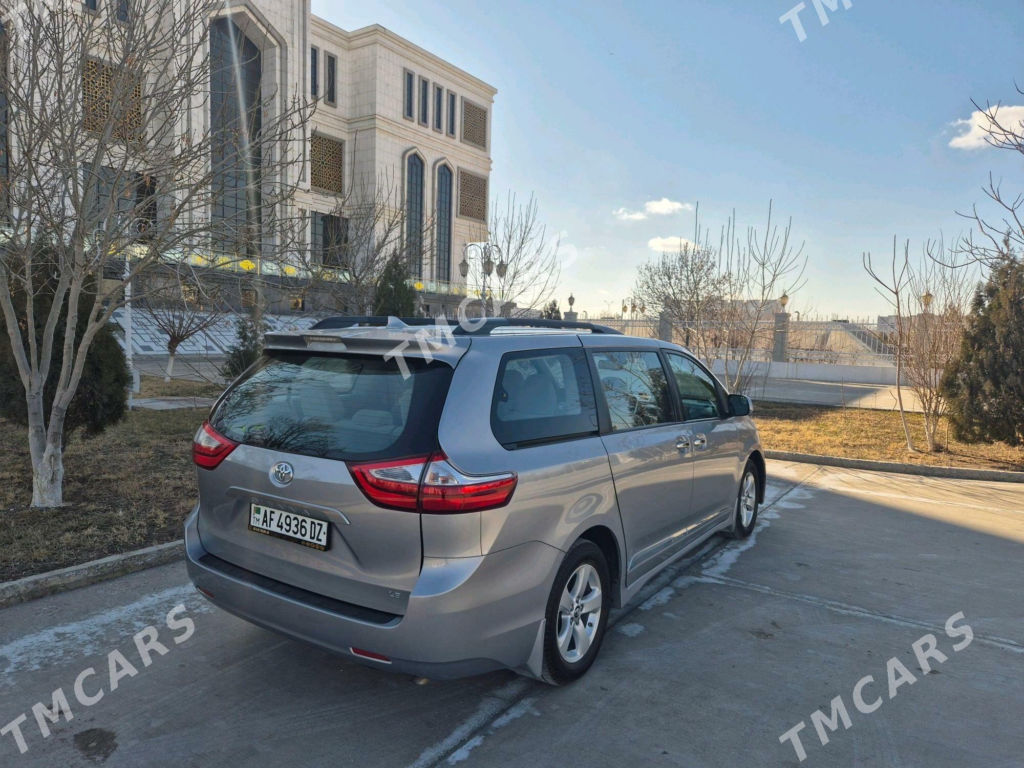 Toyota Sienna 2018 - 360 000 TMT - Daşoguz - img 5