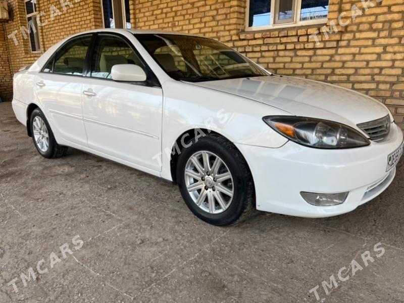 Toyota Camry 2004 - 136 000 TMT - Дашогуз - img 3