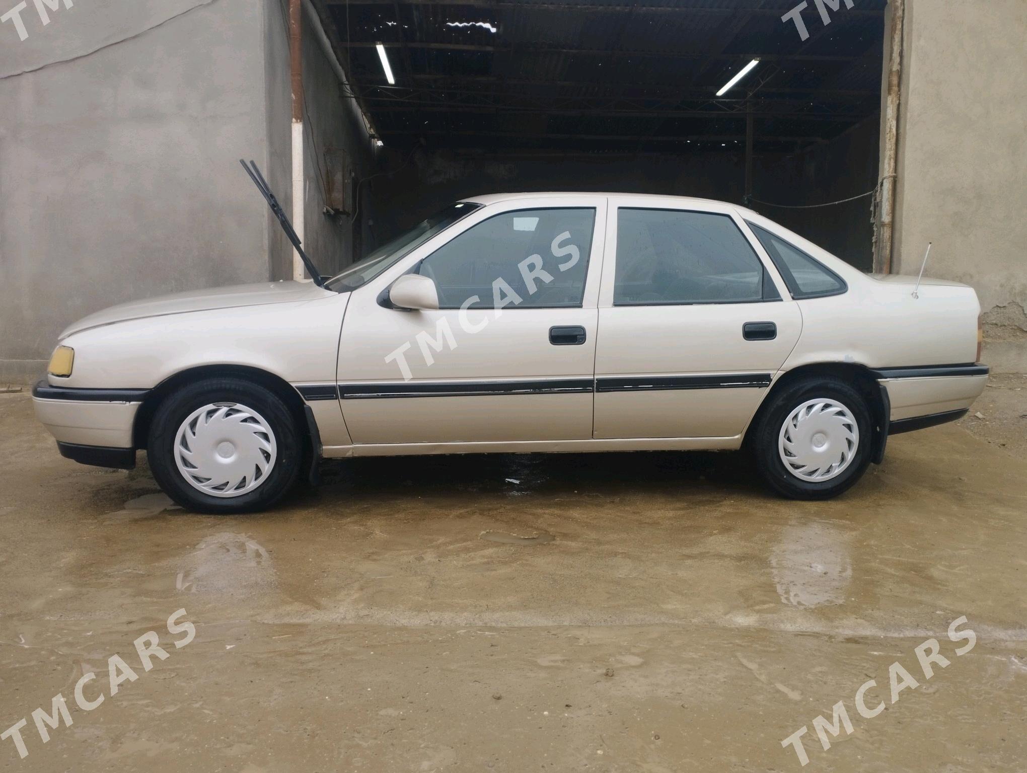 Opel Vectra 1991 - 28 000 TMT - Ёлётен - img 6