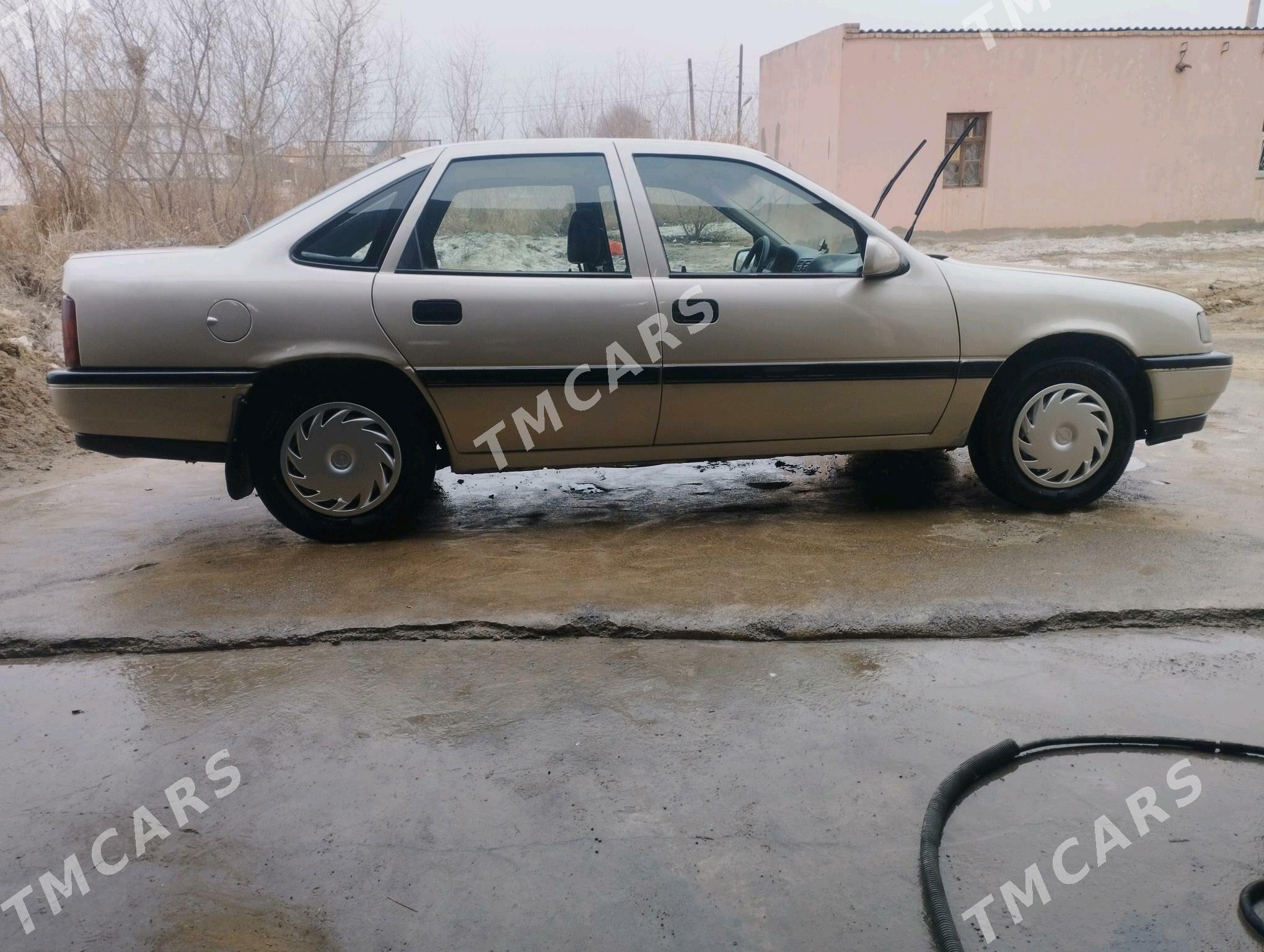 Opel Vectra 1991 - 28 000 TMT - Ёлётен - img 8