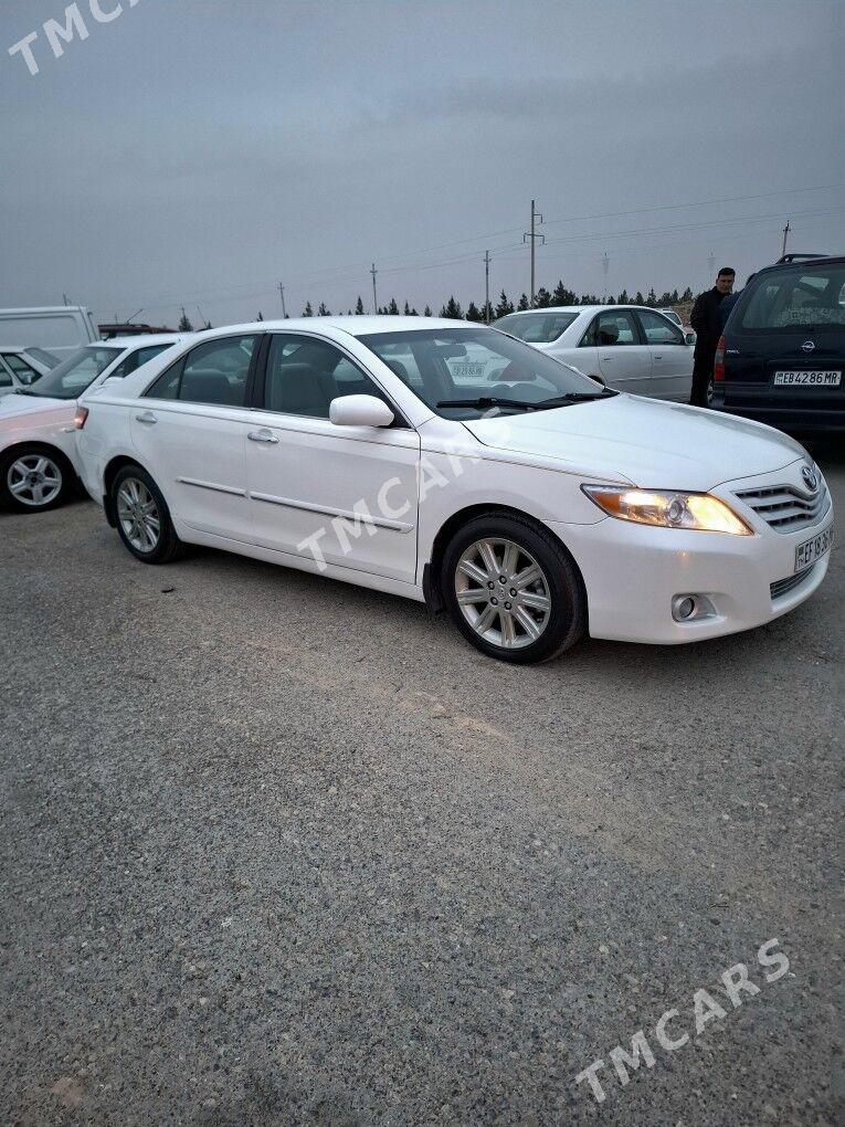 Toyota Camry 2010 - 155 000 TMT - Baýramaly - img 3