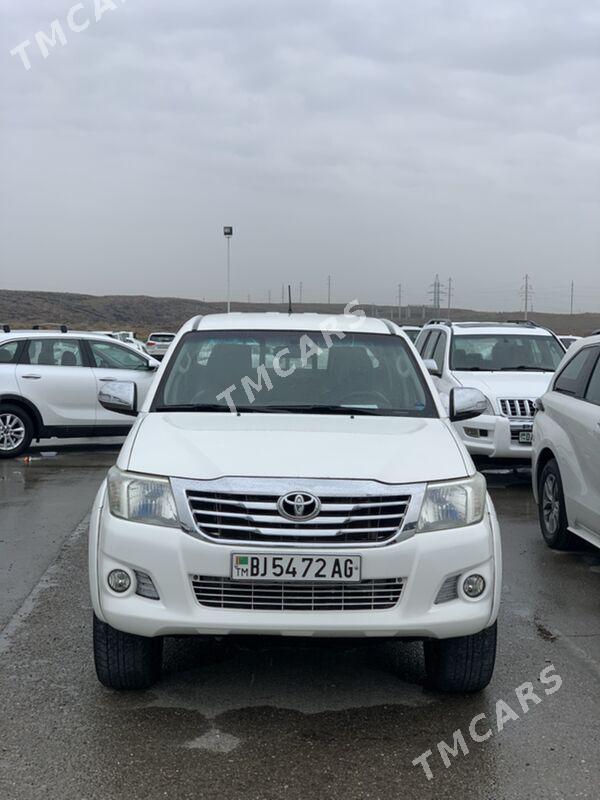 Toyota Hilux 2015 - 390 000 TMT - Aşgabat - img 5