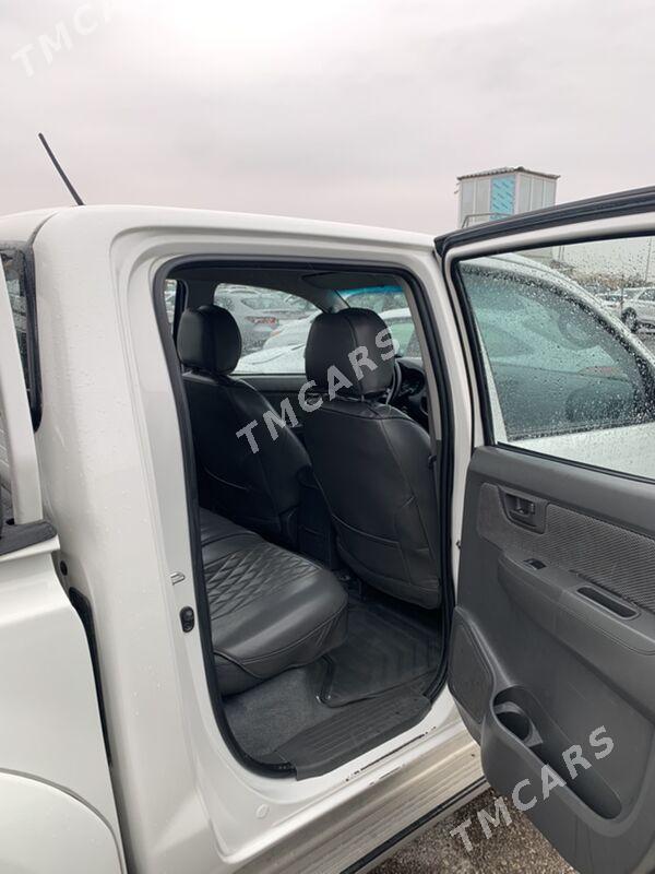 Toyota Hilux 2015 - 390 000 TMT - Aşgabat - img 7