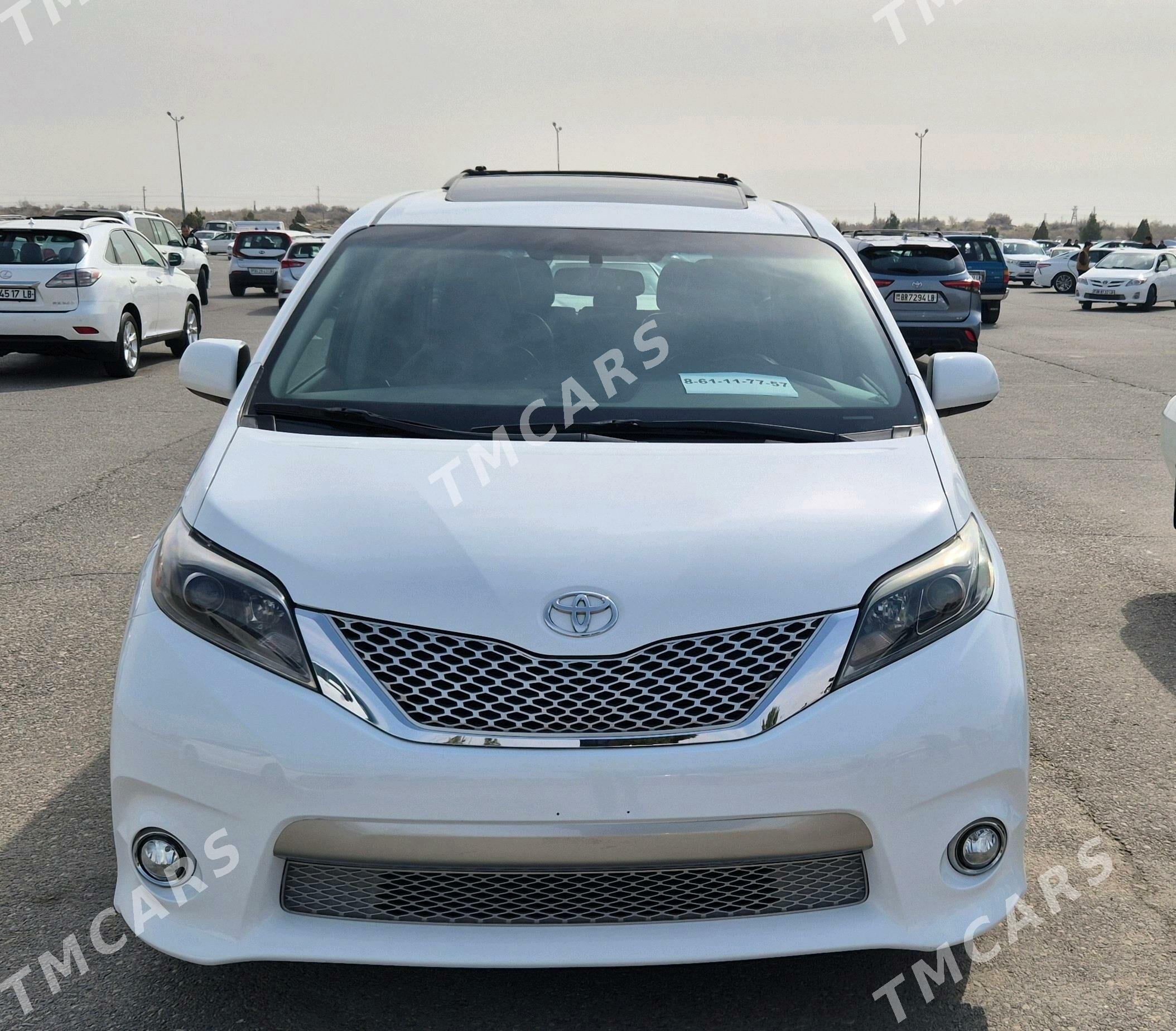 Toyota Sienna 2017 - 404 000 TMT - Türkmenabat - img 10