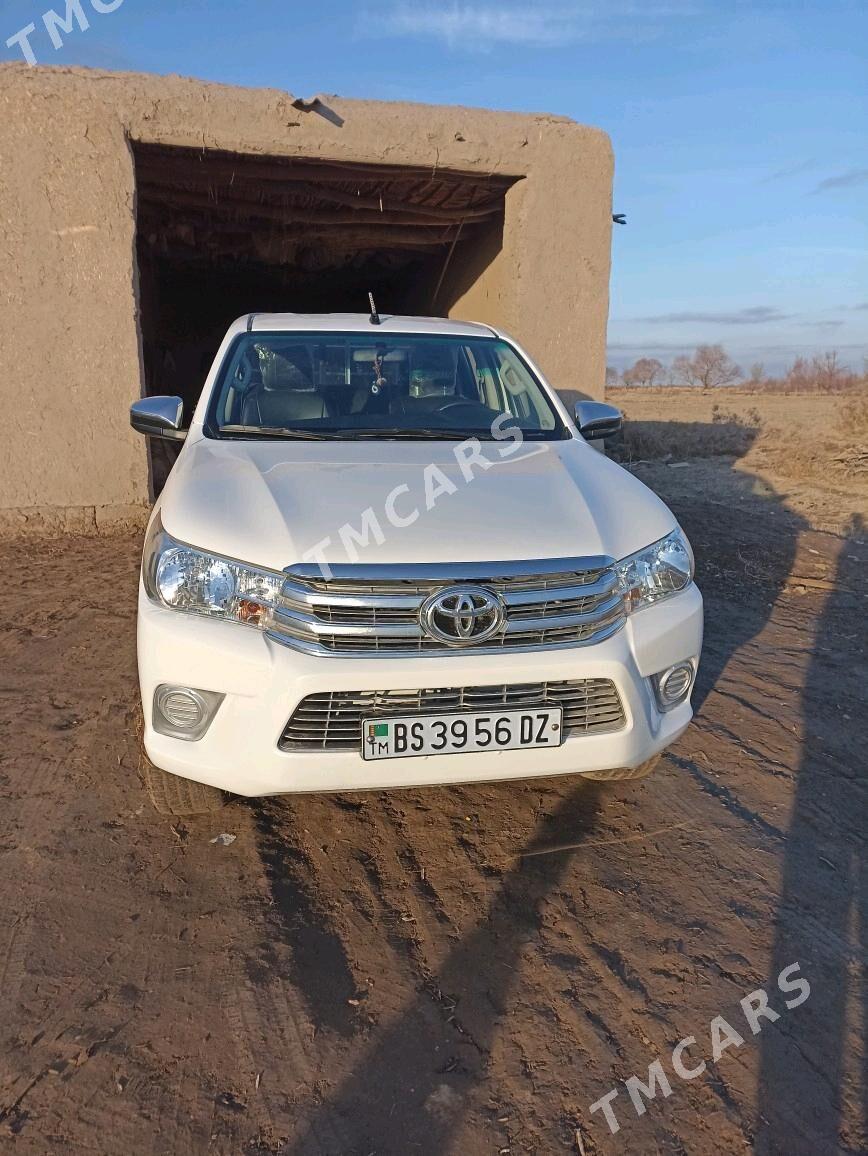 Toyota Hilux 2018 - 600 000 TMT - етр. Туркменбаши - img 5