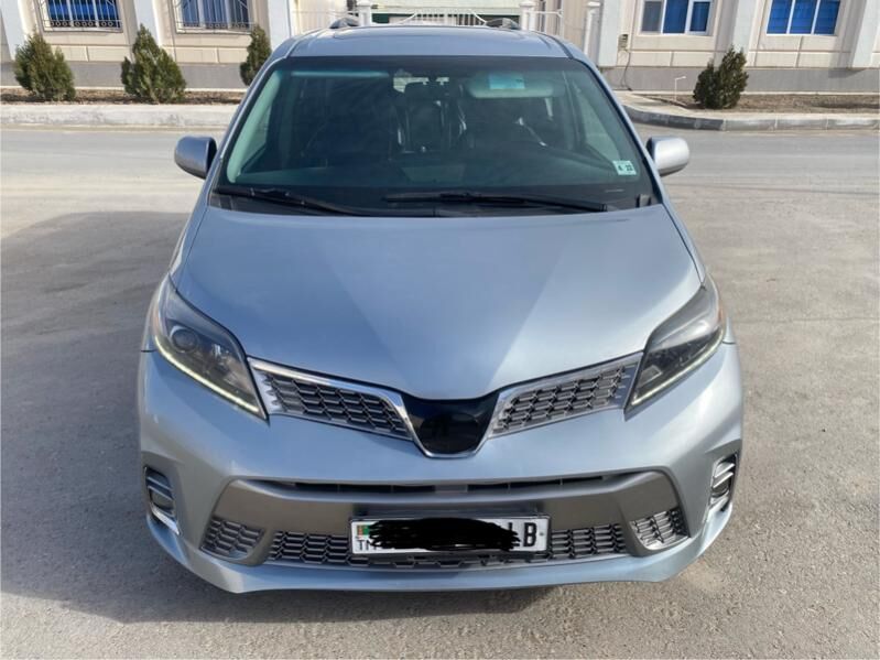 Toyota Sienna 2017 - 400 000 TMT - Türkmenabat - img 3