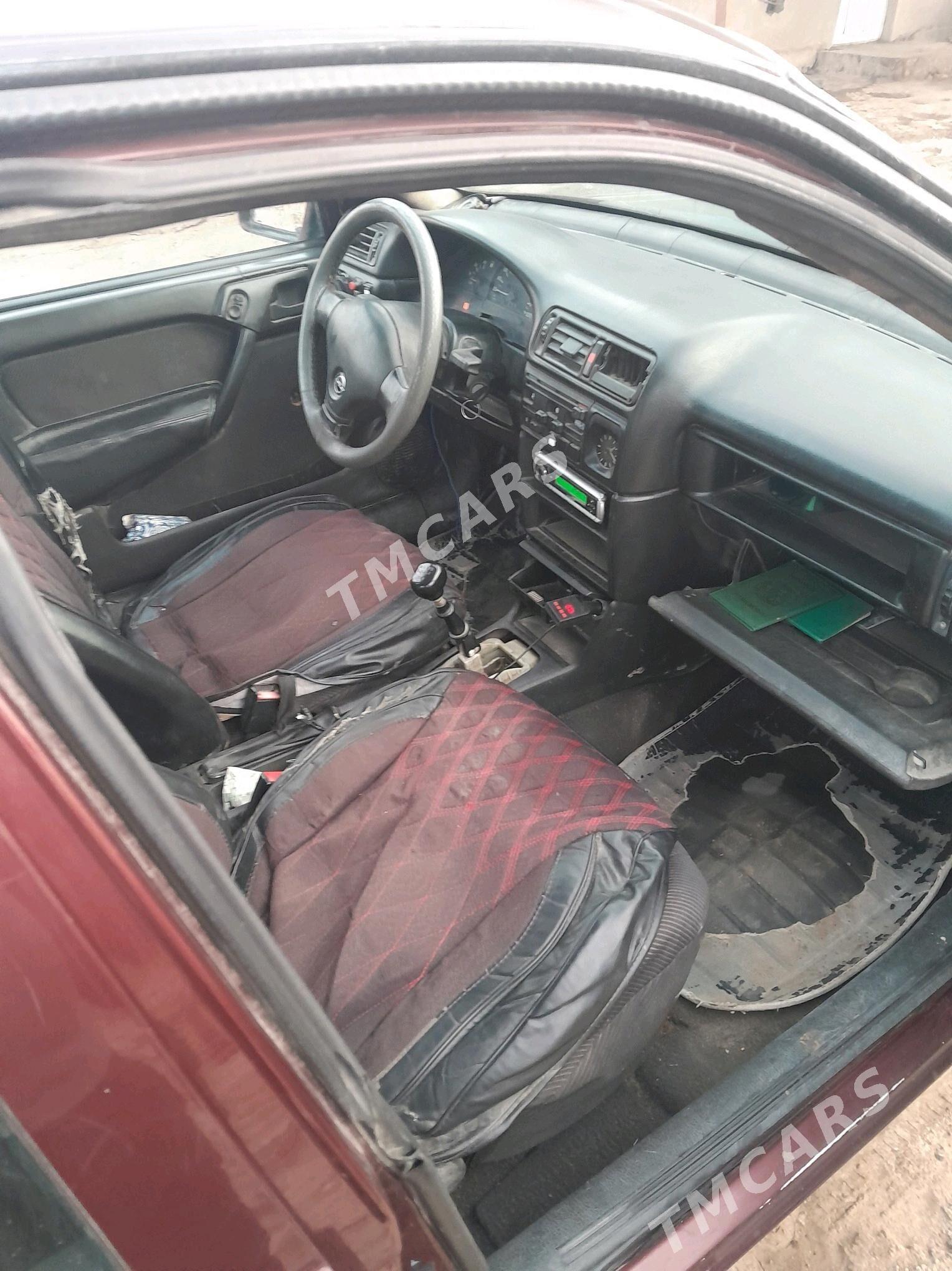 Opel Vectra 1990 - 25 000 TMT - Saýat - img 3