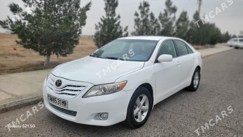 Toyota Camry 2010 - 140 000 TMT - Ёлётен - img 3