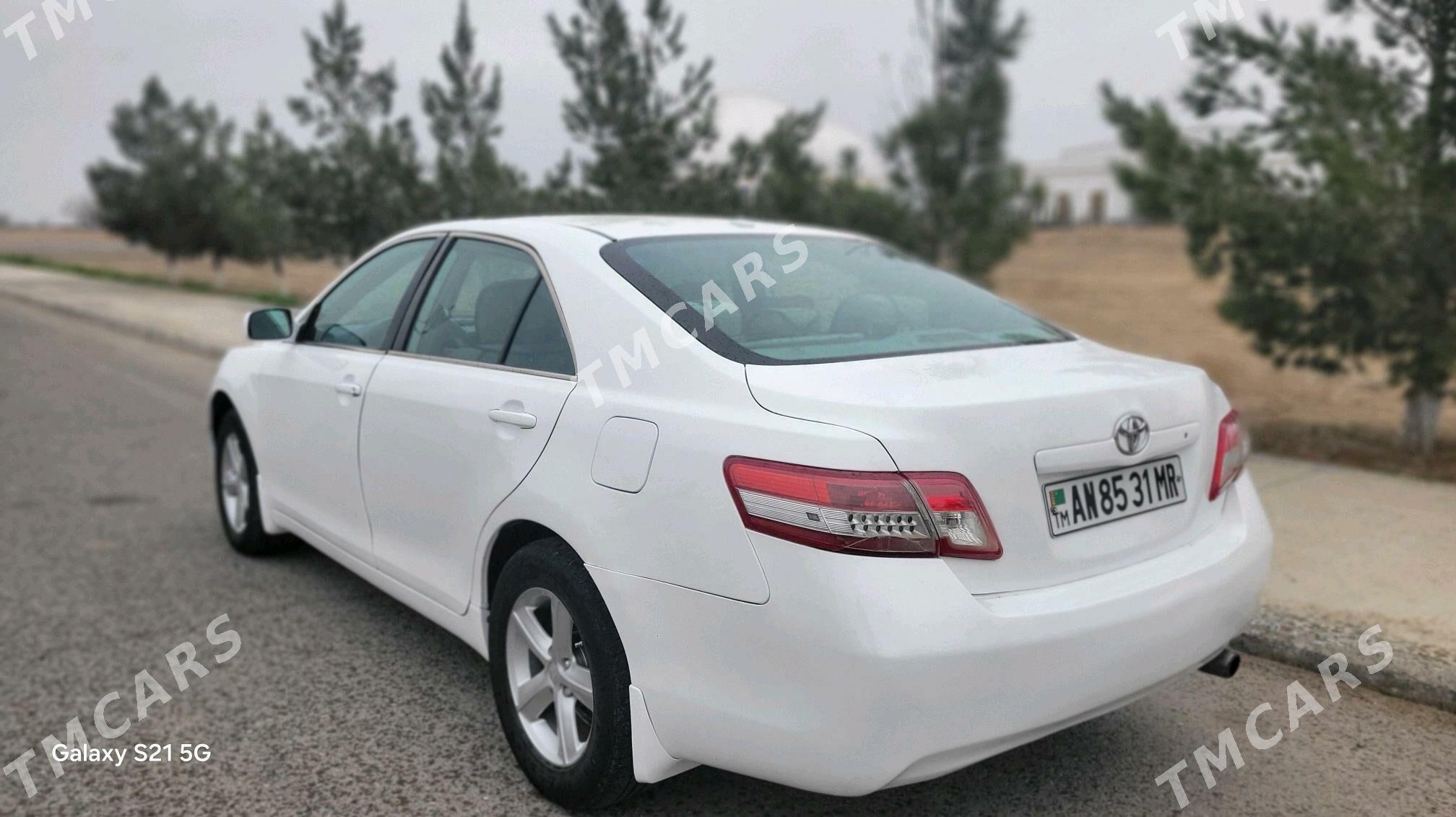 Toyota Camry 2010 - 140 000 TMT - Ёлётен - img 5