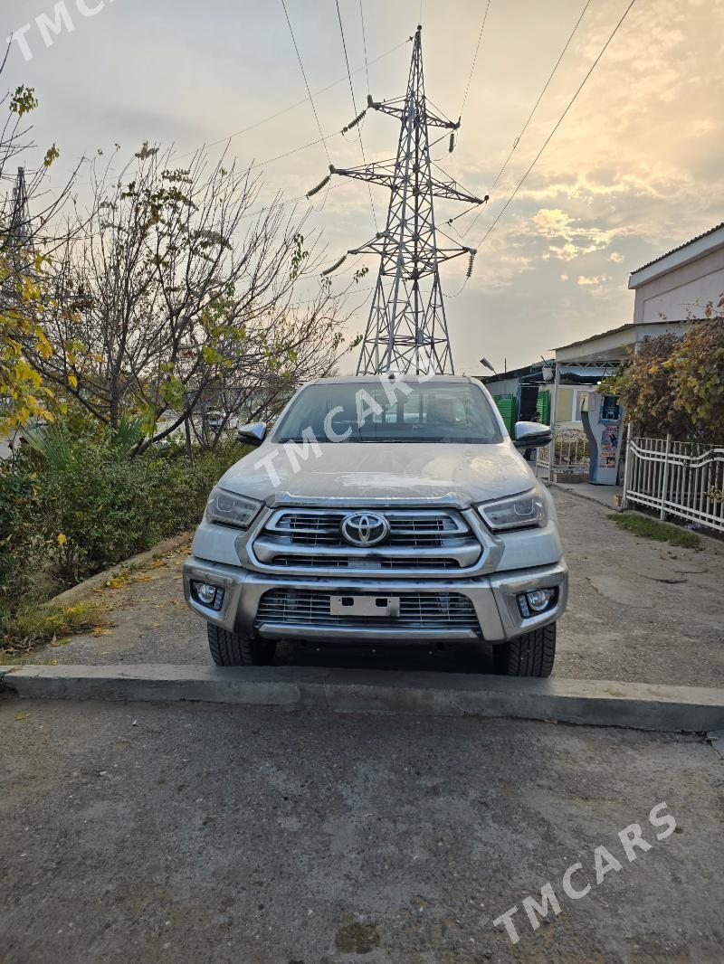 Toyota Hilux 2024 - 697 000 TMT - Ашхабад - img 3