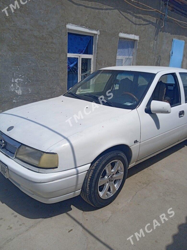 Opel Vectra 1991 - 30 000 TMT - Ак-Бугдайский этрап - img 6