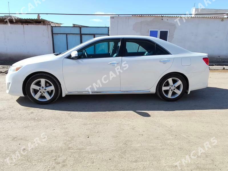 Toyota Camry 2012 - 175 000 TMT - Кёнеургенч - img 6