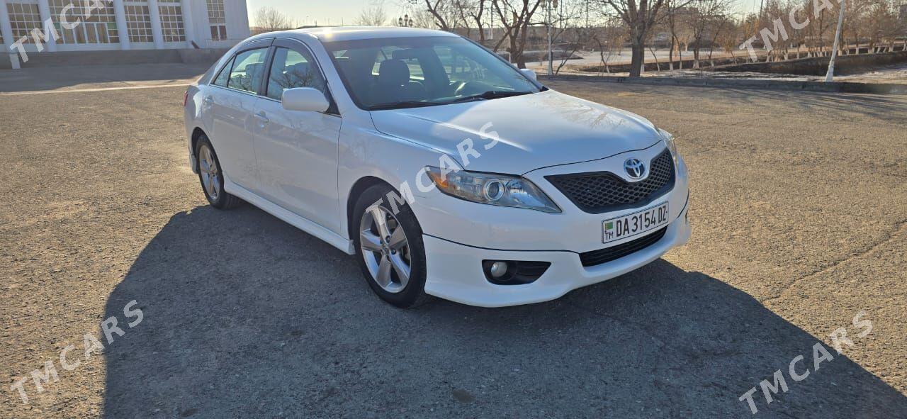 Toyota Camry 2011 - 200 000 TMT - Шабатский этрап - img 4