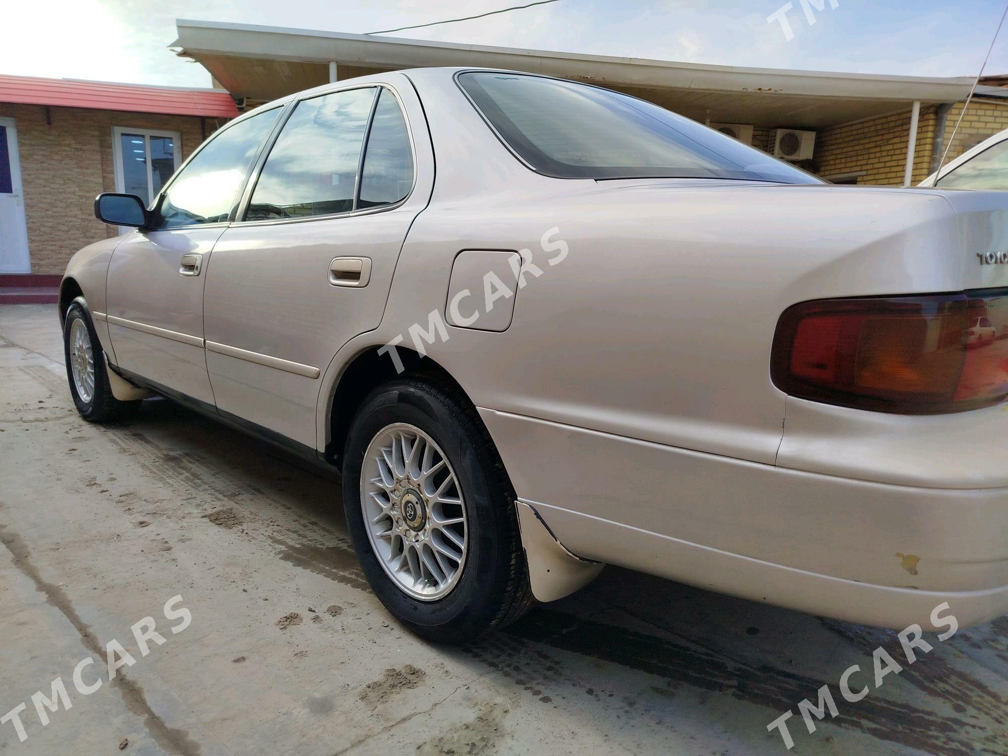 Toyota Camry 1995 - 90 000 TMT - Mary - img 3