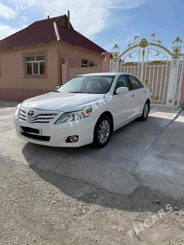 Toyota Camry 2010 - 190 000 TMT - Балканабат - img 2