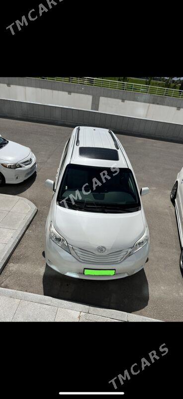 Toyota Sienna 2016 - 370 000 TMT - Ашхабад - img 4