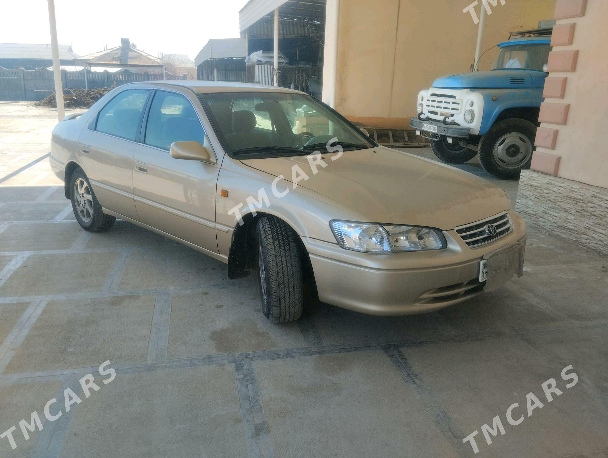 Toyota Camry 1999 - 118 000 TMT - Мары - img 4