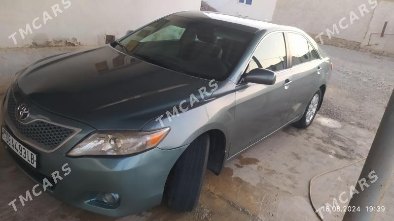 Toyota Camry 2010 - 170 000 TMT - Койтендаг - img 2