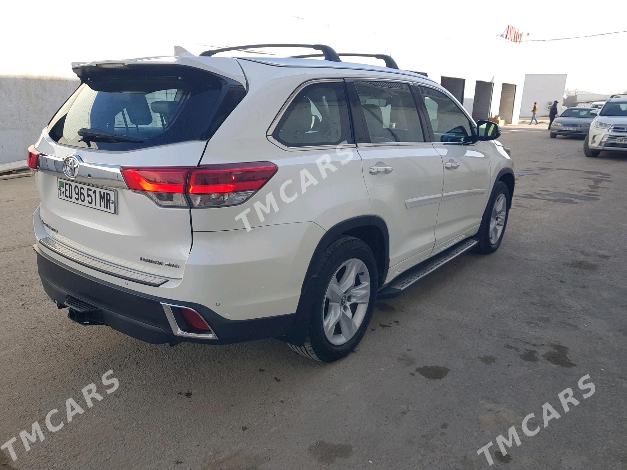 Toyota Highlander 2018 - 429 000 TMT - Мары - img 3