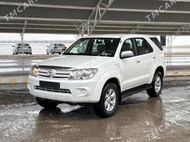 Toyota Fortuner 2010 - 236 000 TMT - Aşgabat - img 2