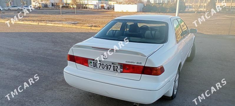 Toyota Camry 2000 - 95 000 TMT - Daşoguz - img 6