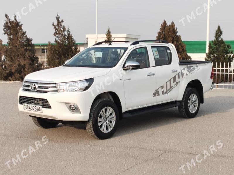 Toyota Hilux 2024 - 575 000 TMT - Aşgabat - img 5