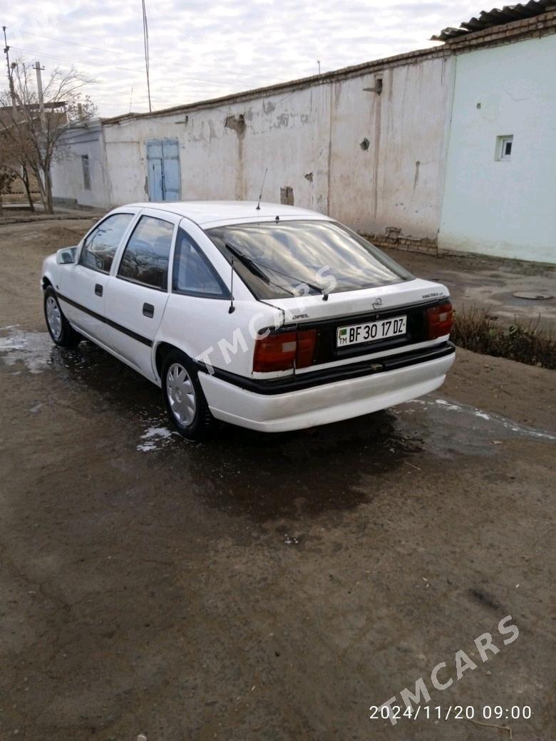 Opel Vectra 1994 - 29 000 TMT - Дашогуз - img 2