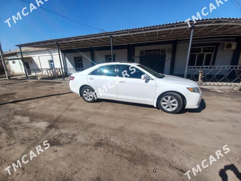 Toyota Camry 2010 - 215 000 TMT - Дашогуз - img 3