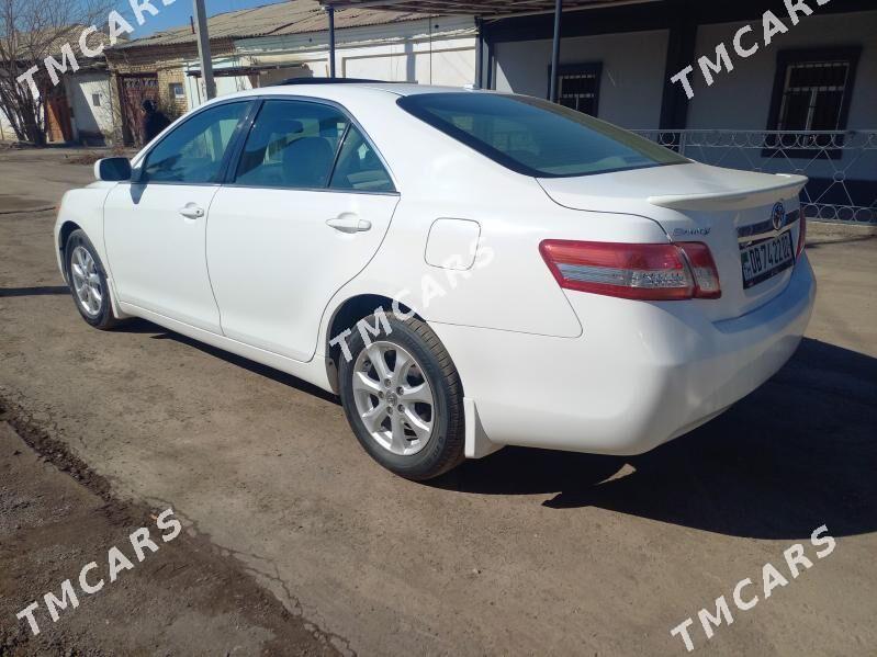 Toyota Camry 2010 - 215 000 TMT - Дашогуз - img 4