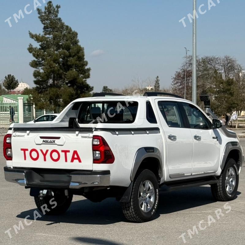 Toyota Hilux 2019 - 450 000 TMT - Aşgabat - img 5