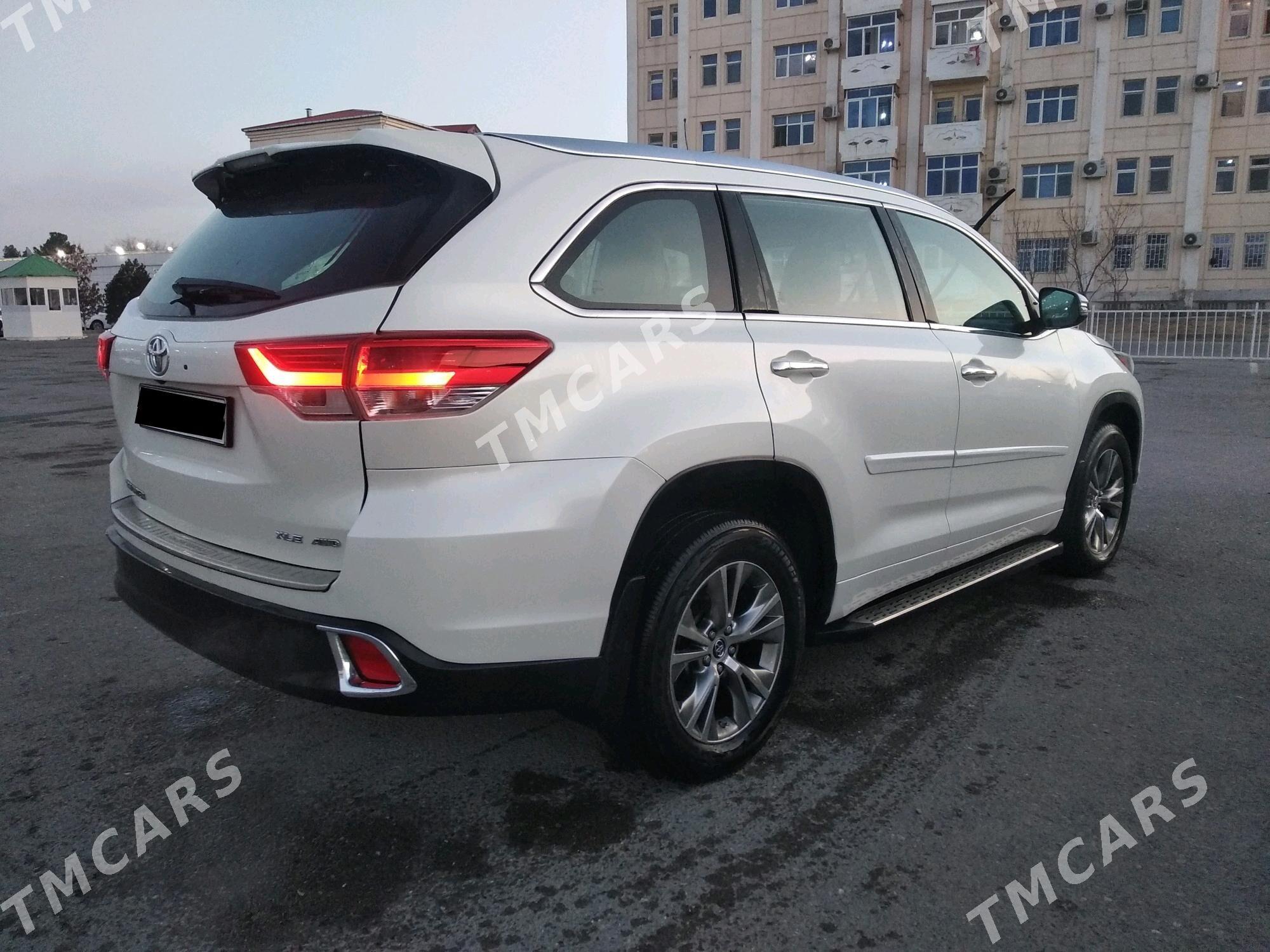 Toyota Highlander 2017 - 370 000 TMT - Ашхабад - img 2