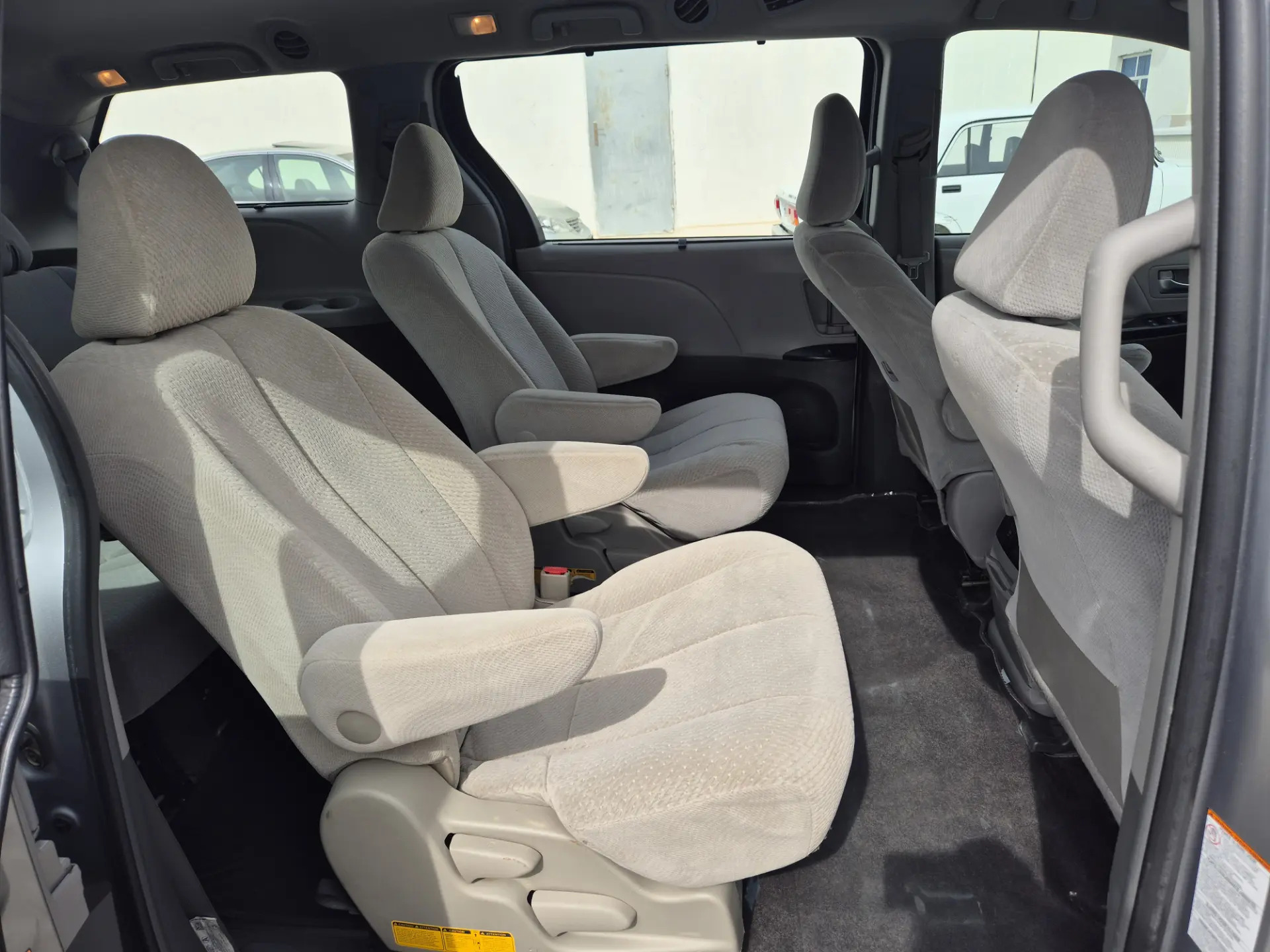 Toyota Sienna 2018 - 315 000 TMT - Aşgabat - img 4